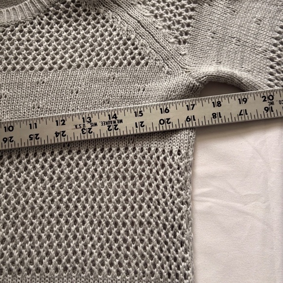 SO Heritage Women's Gray Loose Knit Light Weight Sweater,"Sampler" Stitch Small - Picture 5 of 8